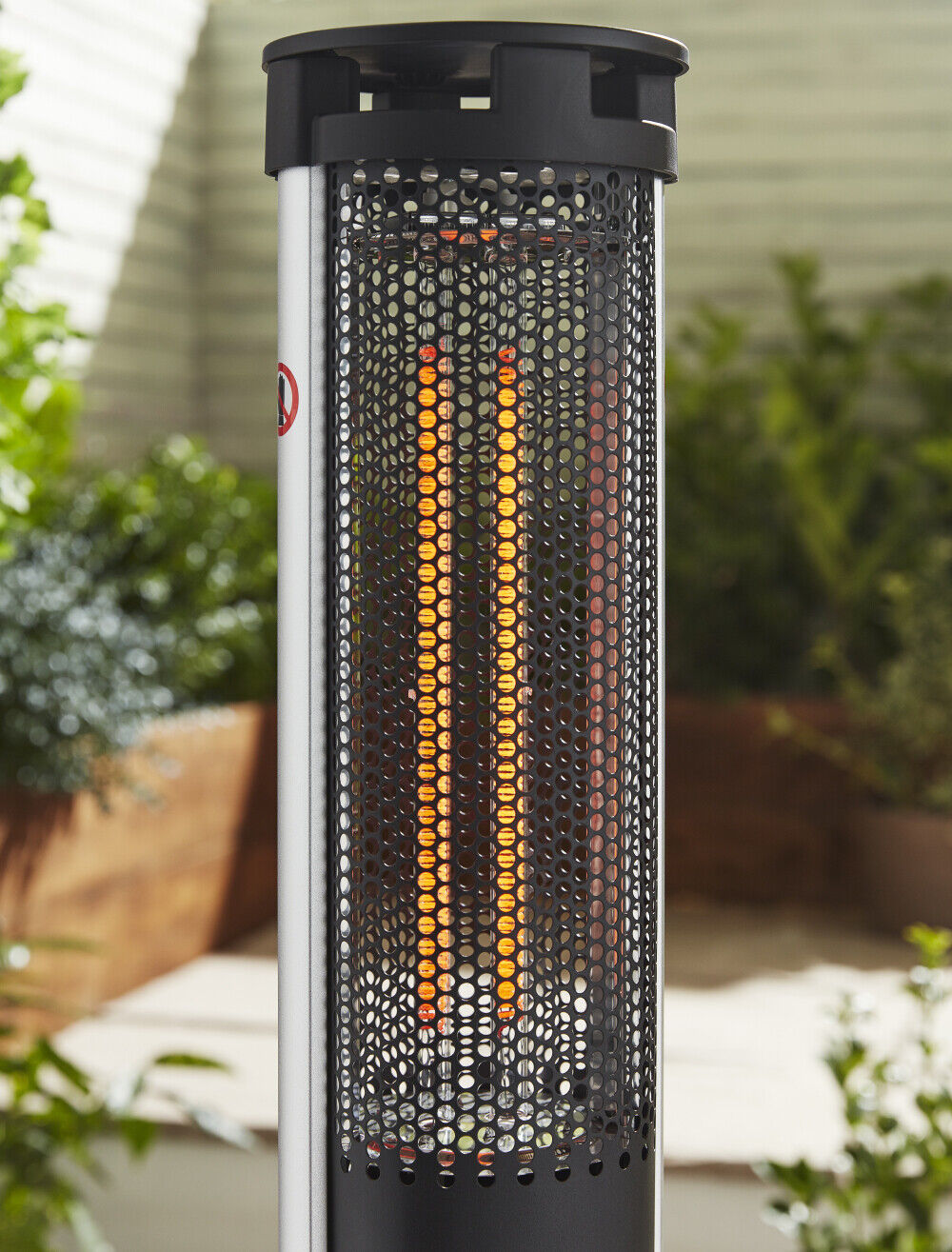 Swan 2KW Electric Patio Heater Outdoor Garden Heater Free Standing & IP24 Rated