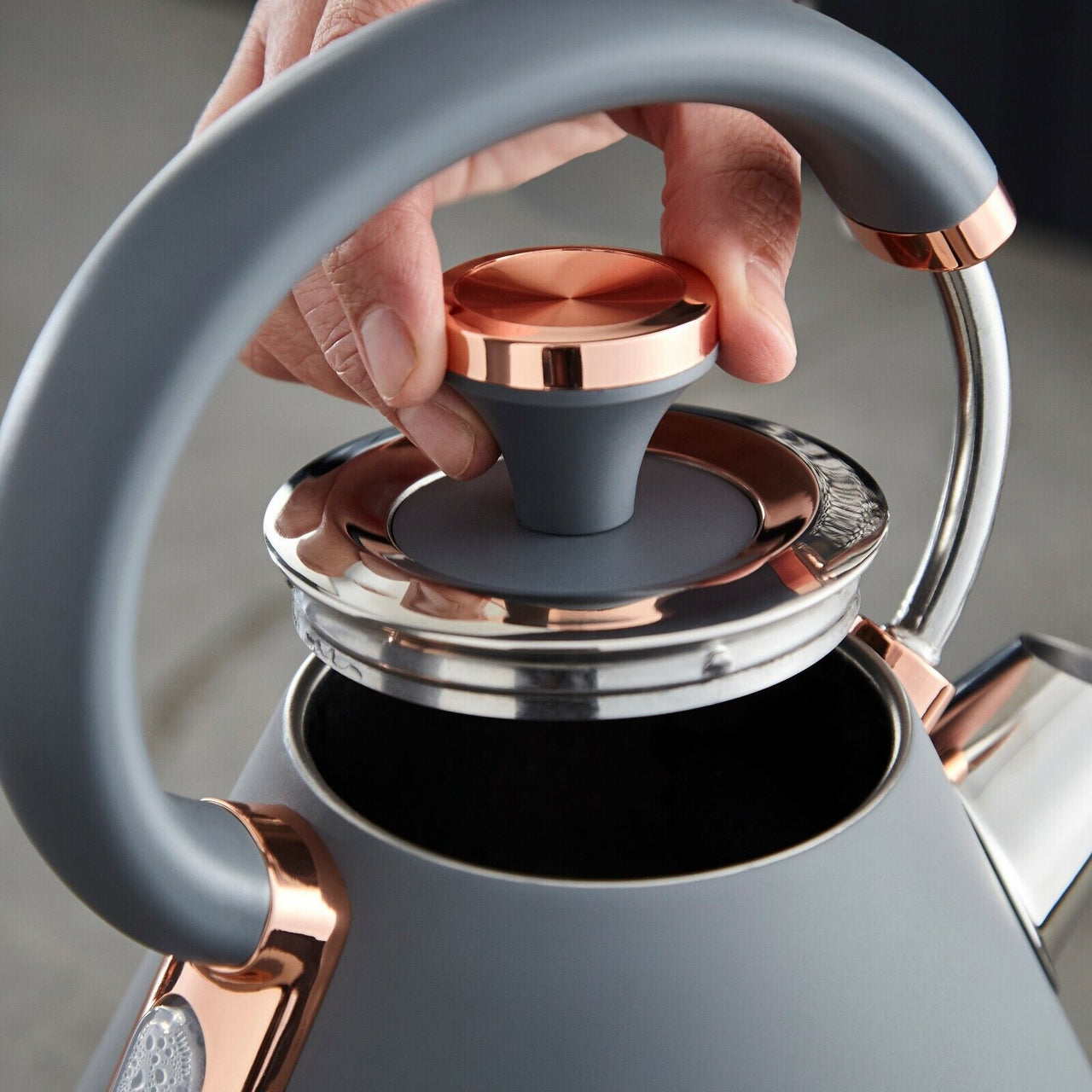 Tower Cavaletto Pyramid 1.7L 3KW Rapid Boil Kettle in Grey & Rose Gold