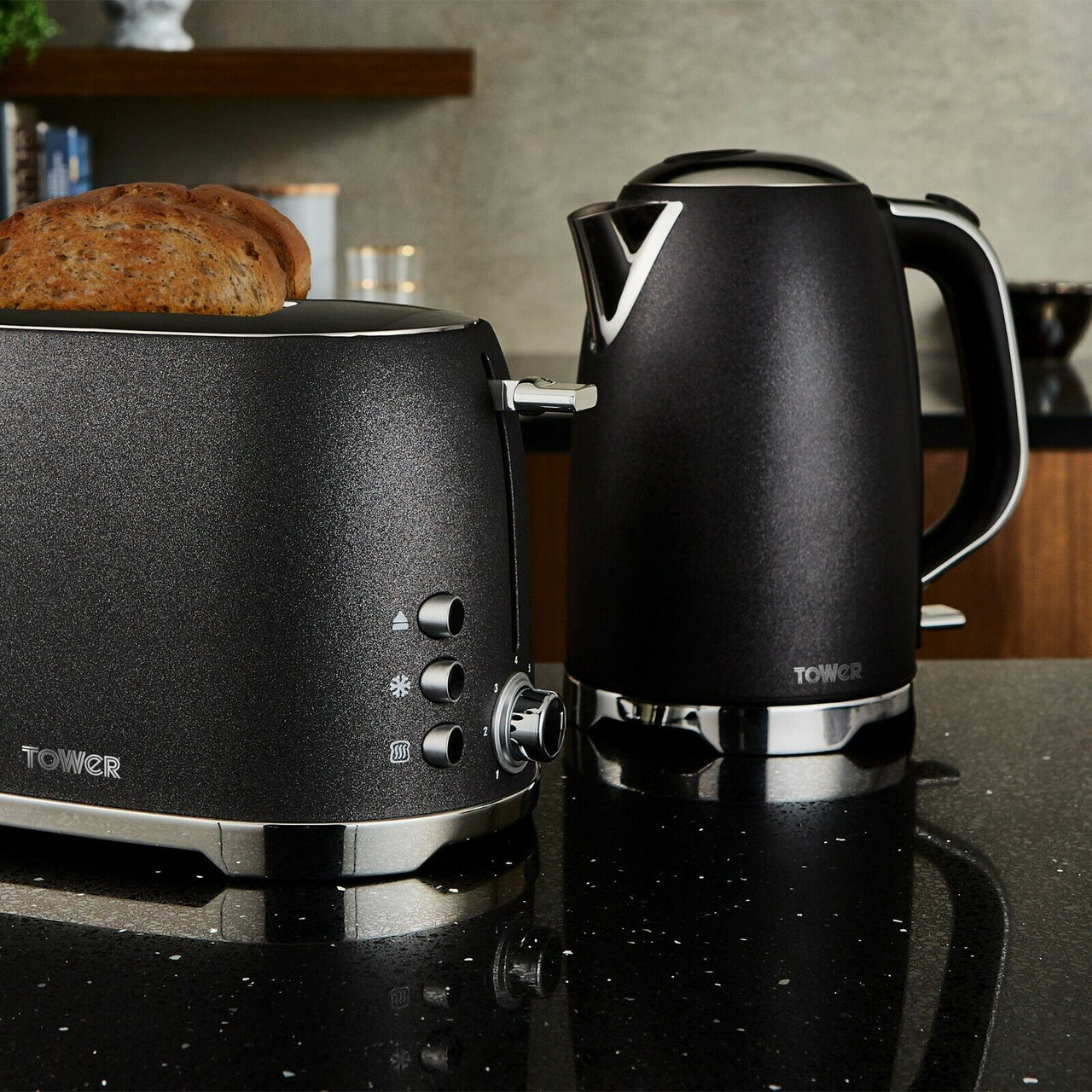 Glitz Kettle 2-Slice Toaster Bread Bin Canisters & Microwave Set of 5 in Black