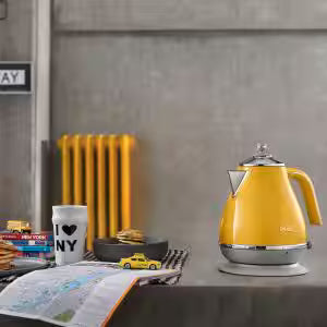 De'Longhi Icona Capitals 1.7L Jug Kettle in New York Yellow KBOC3001.Y