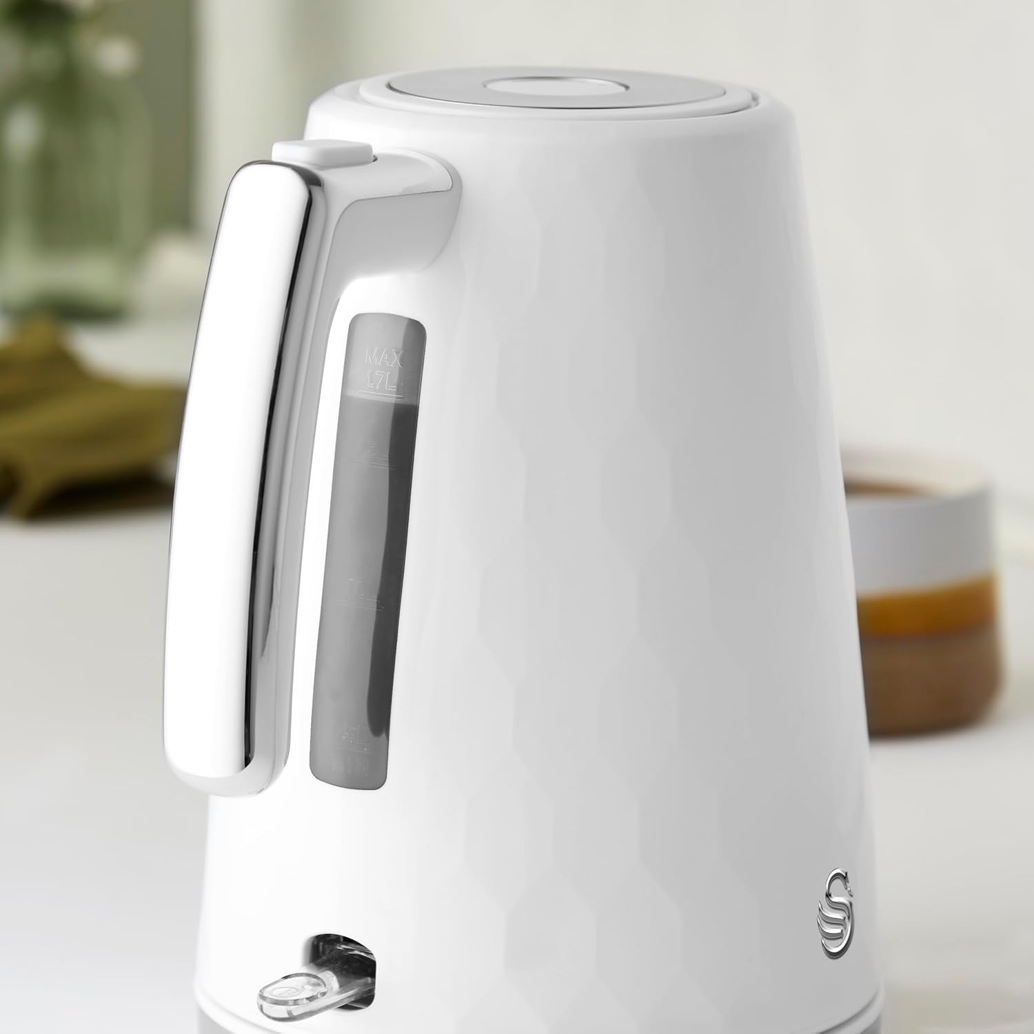 Swan Hexton White Kettle 2 Slice Toaster Plus 20L Digital Microwave SM4421WHT7