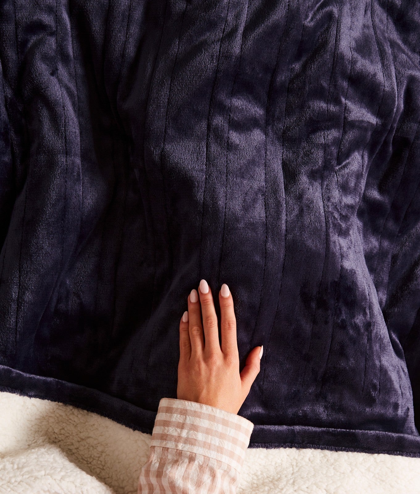 Morphy Richards EverCosy Electric Heated Throw Teddy Fleece Blanket Navy Small6