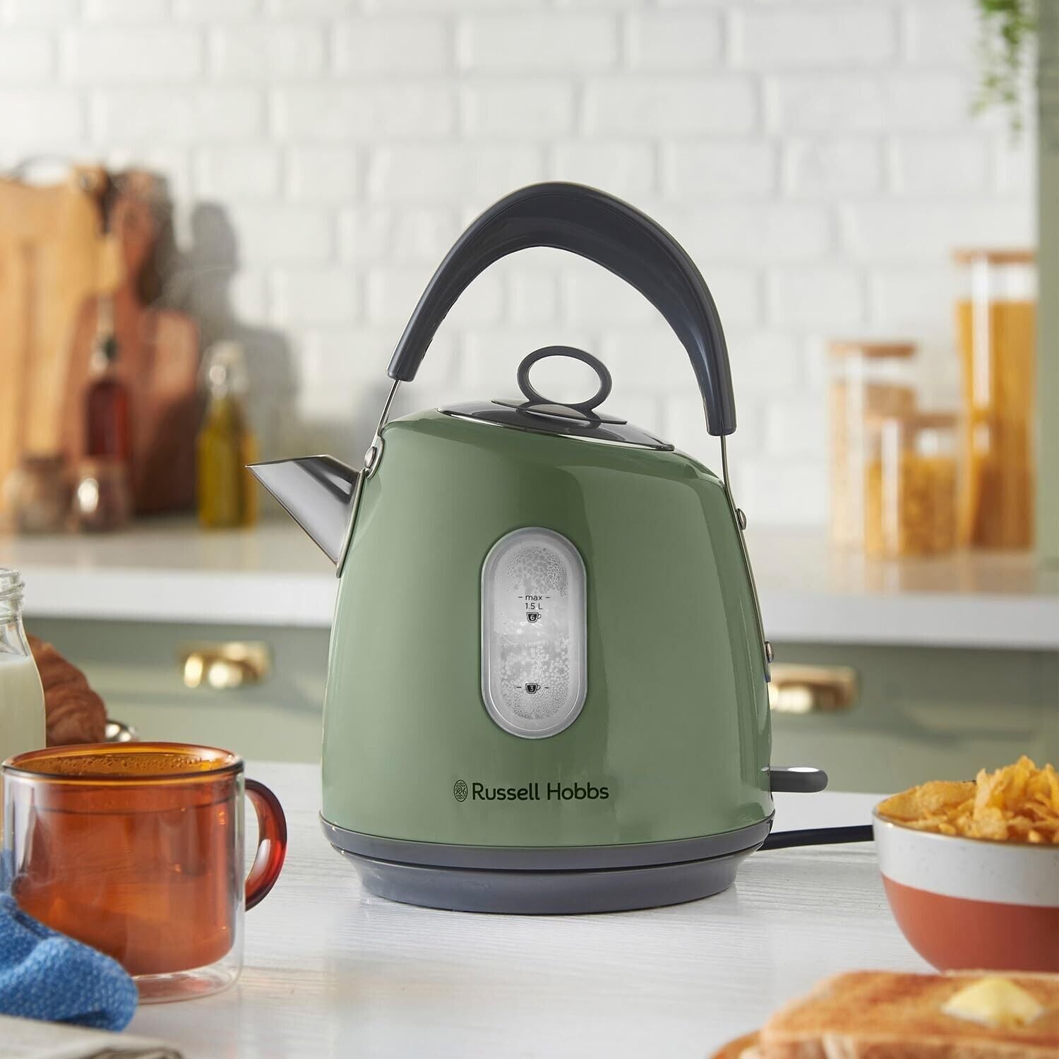 Russell Hobbs Sainsbury's Basic Kettle Polished Kettle