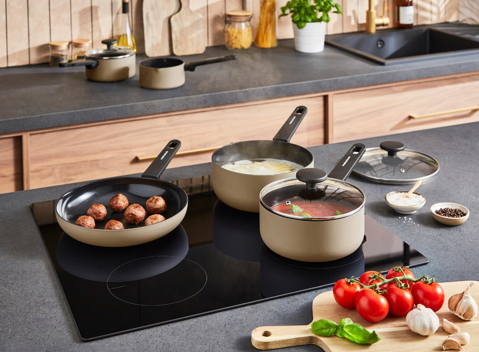 Morphy Richards Pan Set Cream Recycled Aluminium 5 Piece Cookware Set 8595042