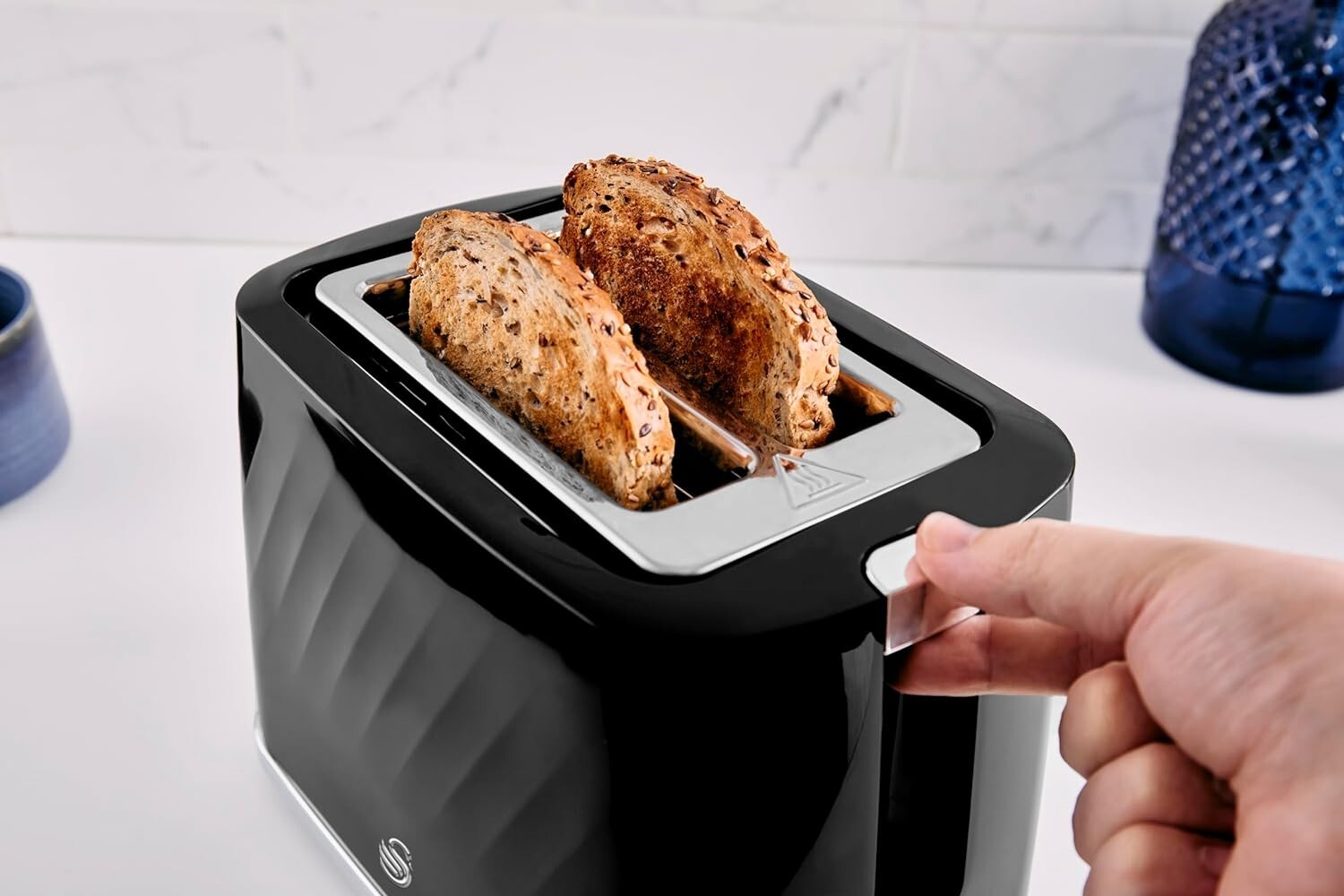 Swan Windsor Black Kettle Toaster Beadbin Canisters Matching Kitchen Bundle Set12