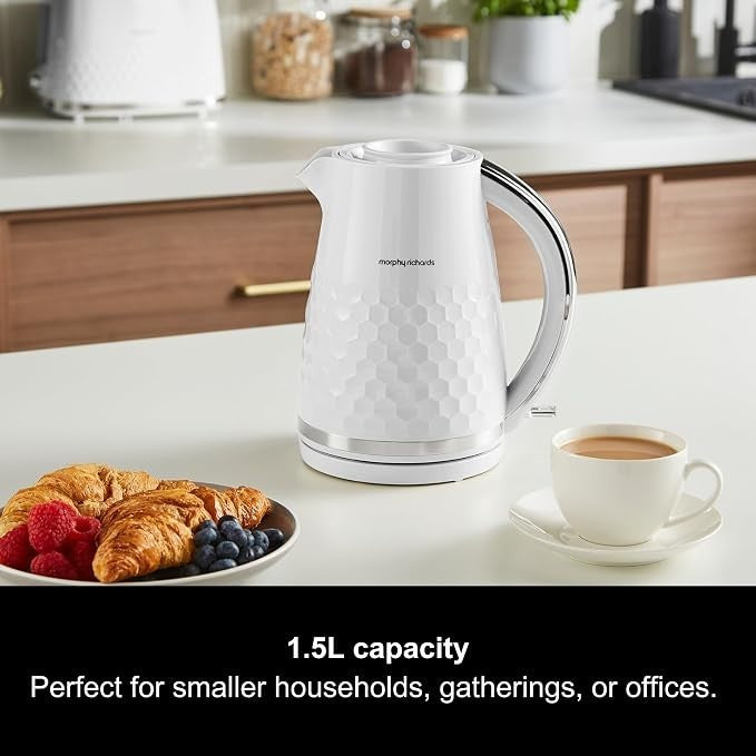 Morphy Richards Hive White 1.5L 3KW Kettle & 2 Slice Toaster Matching Set1