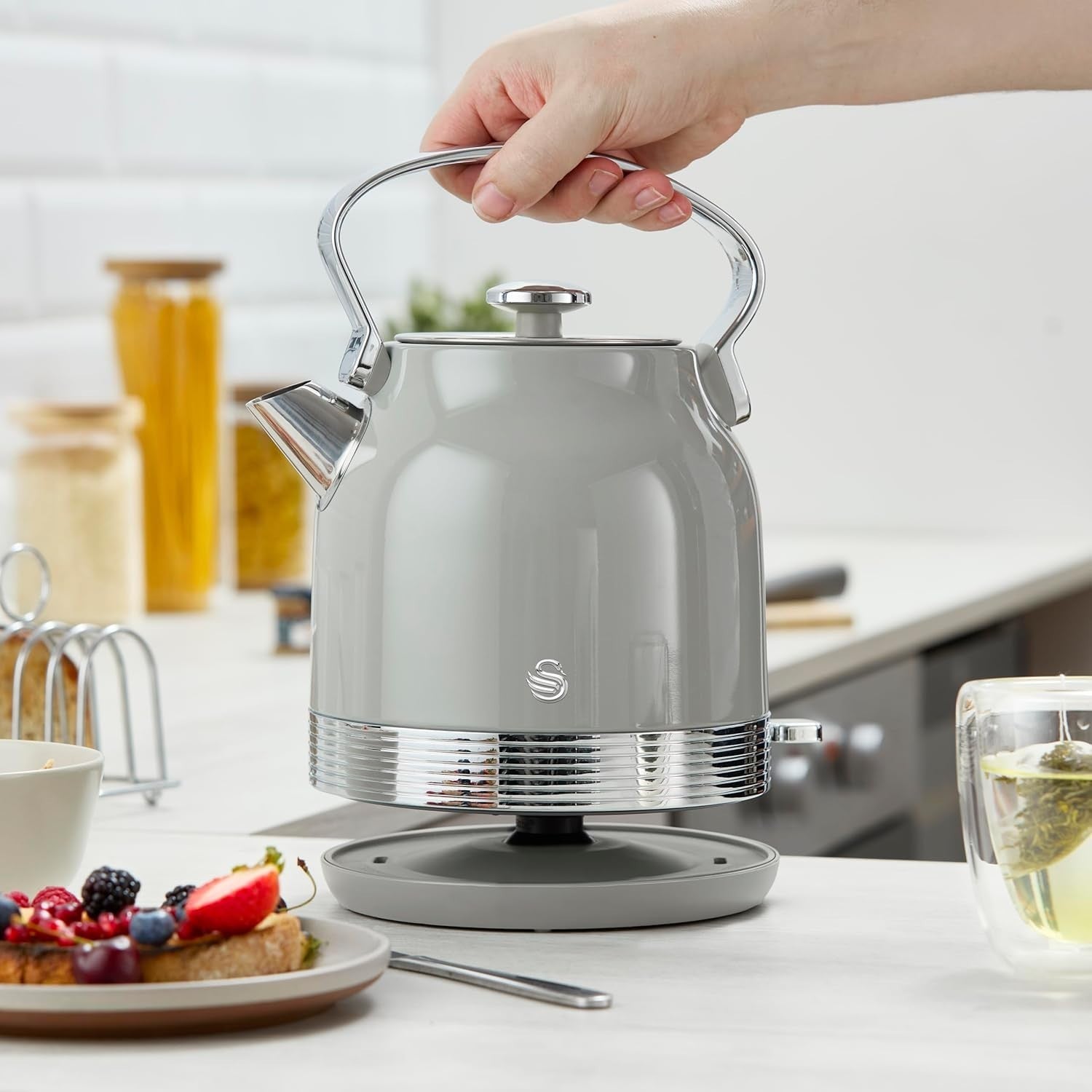 Swan Retro Revive Grey Stovetop Design Kettle 2 Slice Toaster Microwave Bundle4