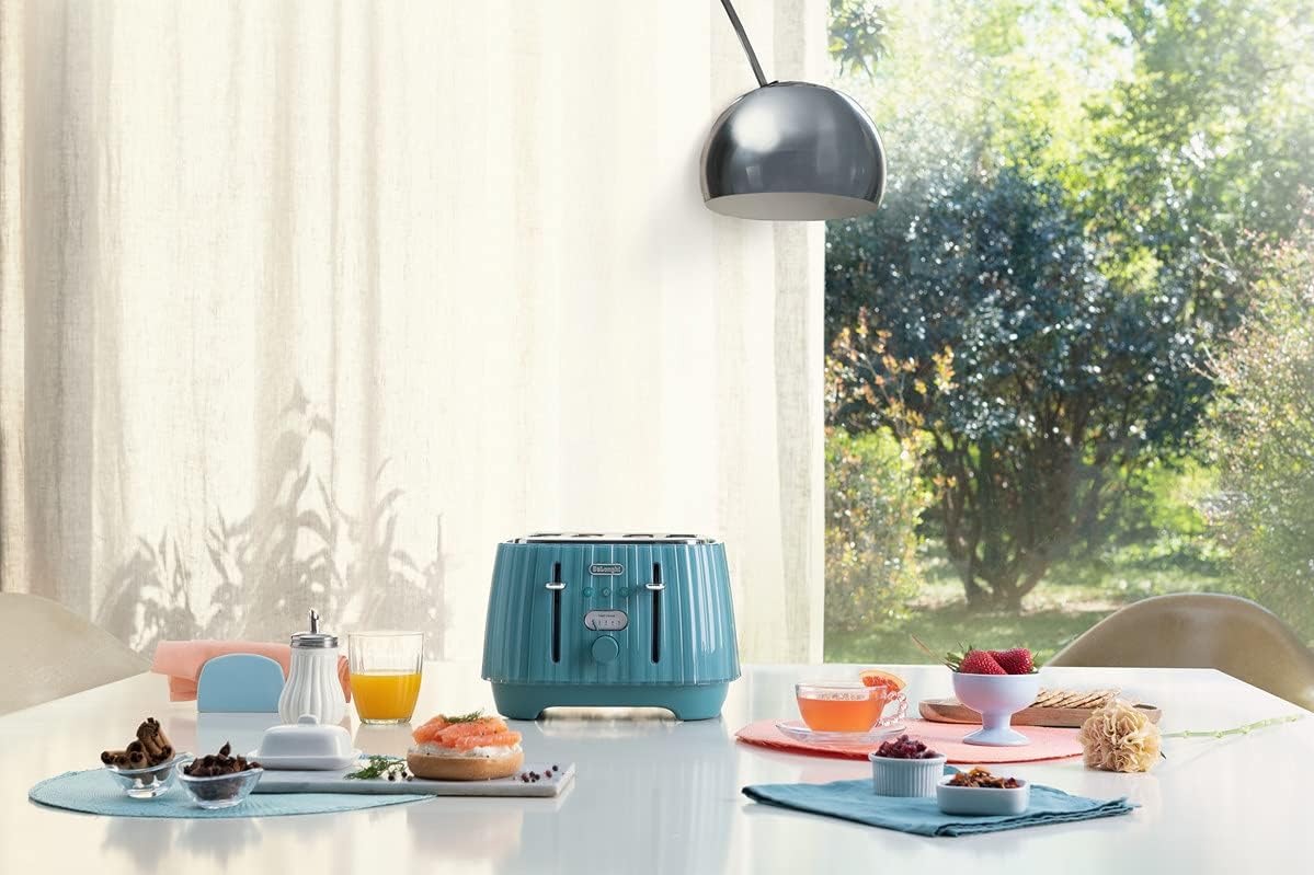 De'Longhi Ballerina 4 Slice Toaster in Laguna Green CTD4003.GR