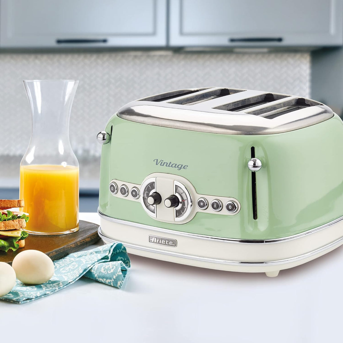 Ariete Vintage Green Jug Kettle & 4 Slice Toaster Set AR6804/AR5604