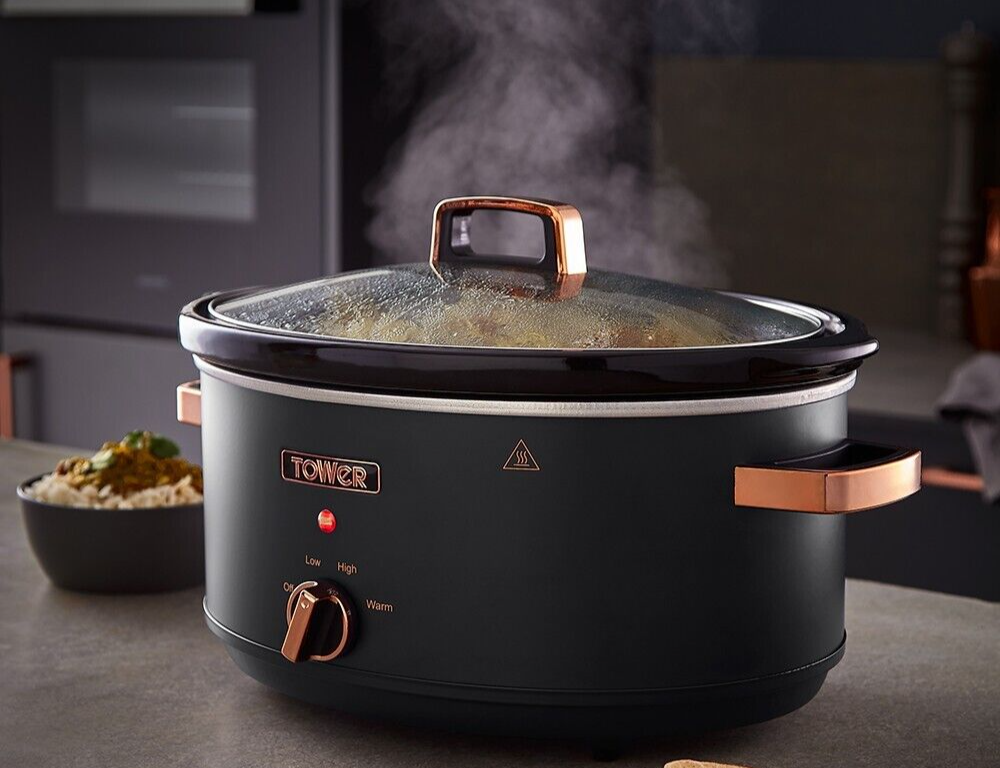 Tower Cavaletto 6.5L Large Slow Cooker Black & Rose Gold Ultra Energy Efficient