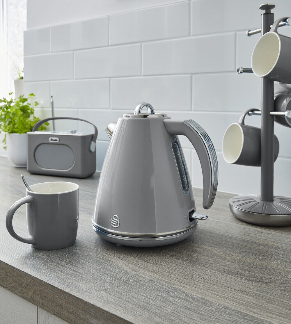 Packs: Nordic Polished Stainless Steel Cordless Kettle & 2 Slice Toaster -  Swan