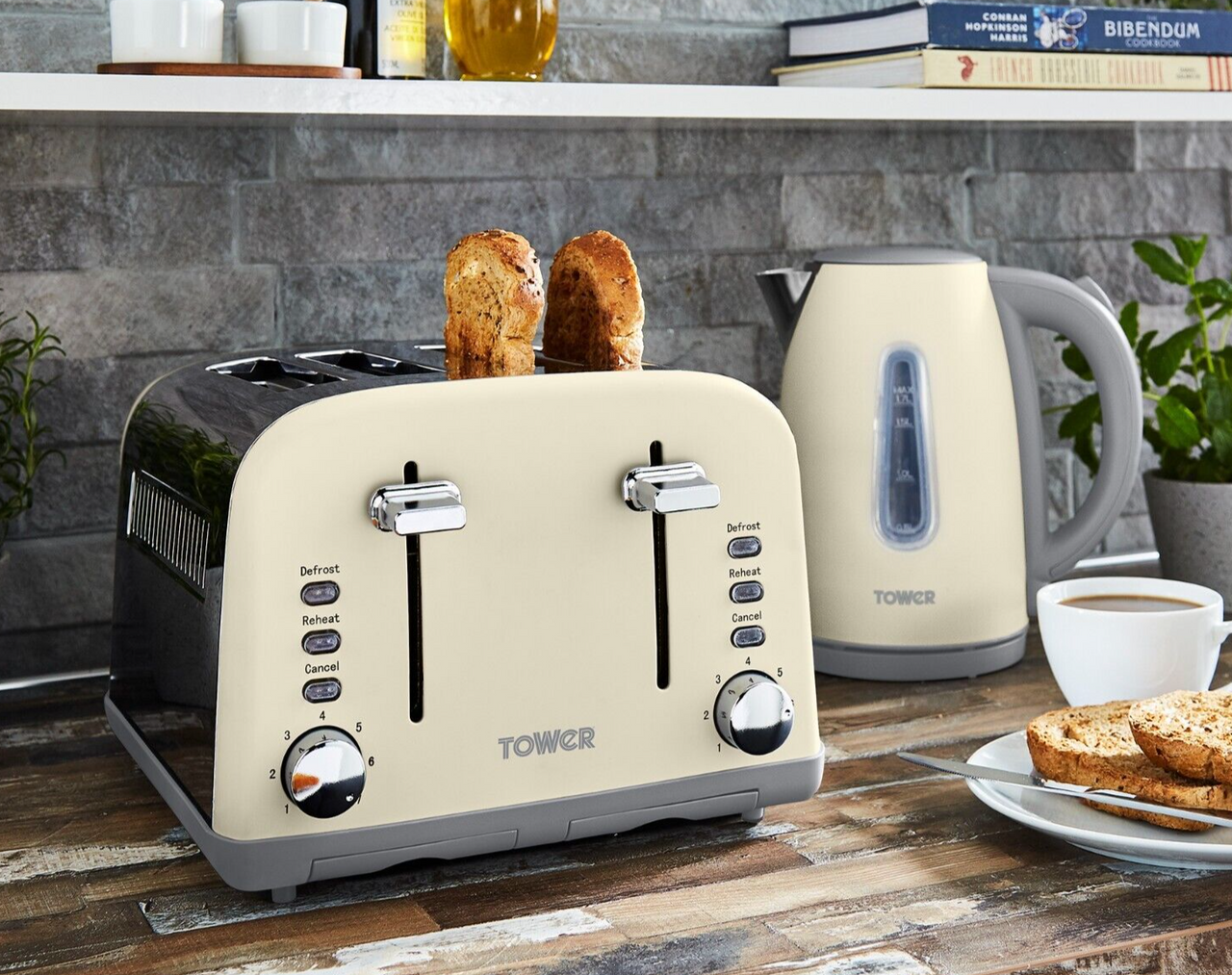 Tower Infinity 1.7L 3KW Kettle & 4 Slice 1800W Toaster Matching Set in Pebble
