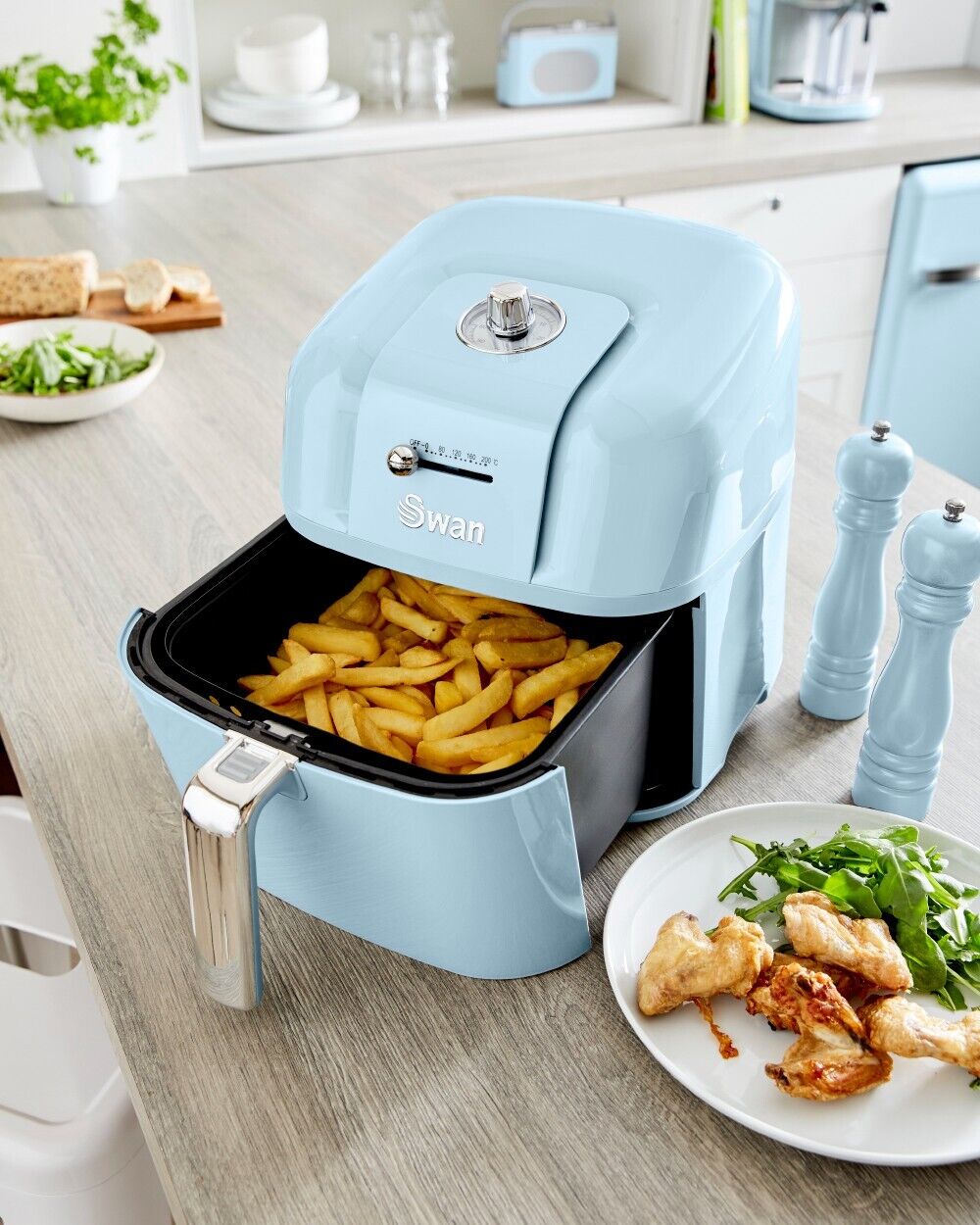 Swan Retro Air Fryer 6L in Blue  Healthy Energy Efficient Cooking for the Family