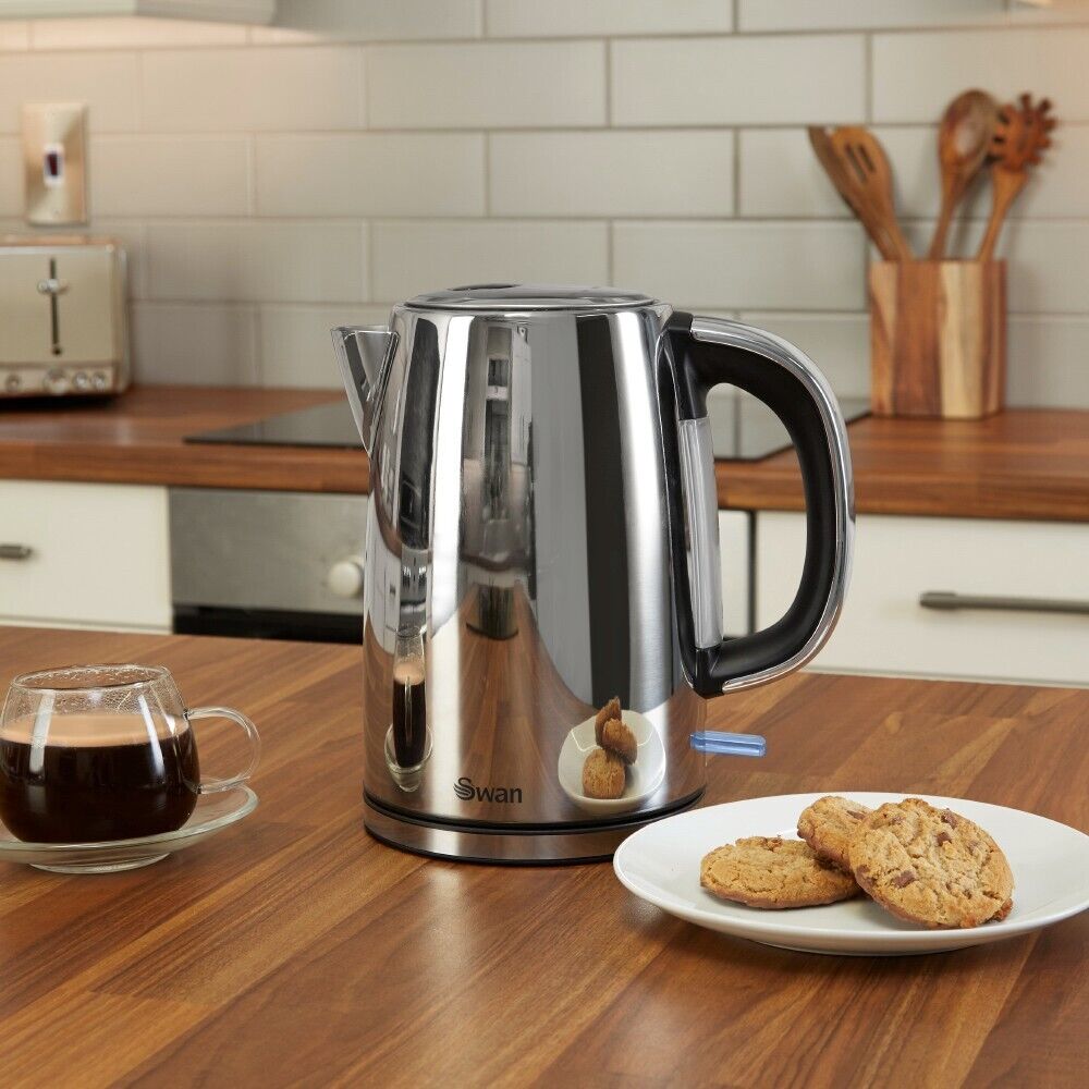 Swan Classics Silver 1.7L Jug Kettle & 2 Slice Toaster Set in Polished Stainless Steel
