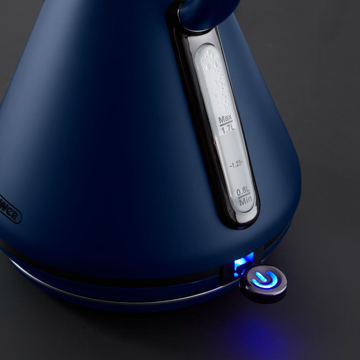 Pyramidal Kettle Tower Sera Pyramid Kettle Midnight Blue/Smoked Black Trim T10079MNB