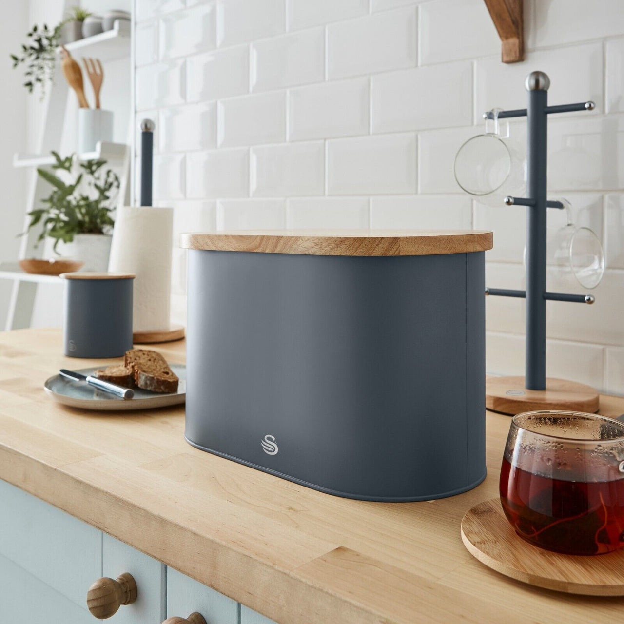 Swan Nordic Grey Bread Bin with Bamboo Cutting Board Lid SWKA17512GRYN